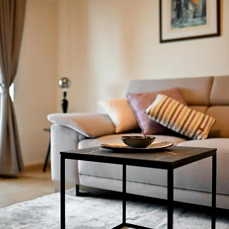 Hresc S 住宿加早餐酒店 扎达尔