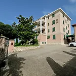 Couette-café Hresc S 4*
