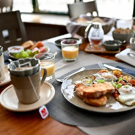 Alojamento de Acomodação e Pequeno-almoço Hresc S