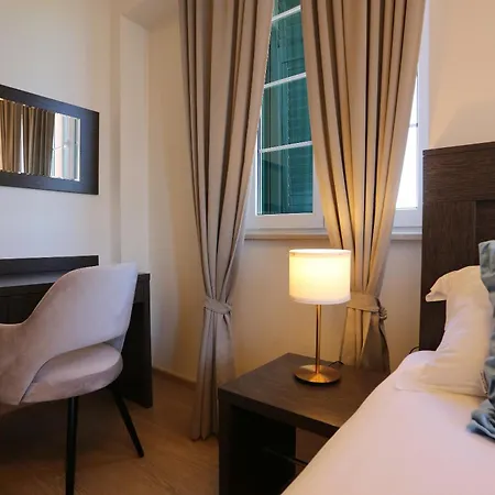 Hresc S Bed & Breakfast Zara